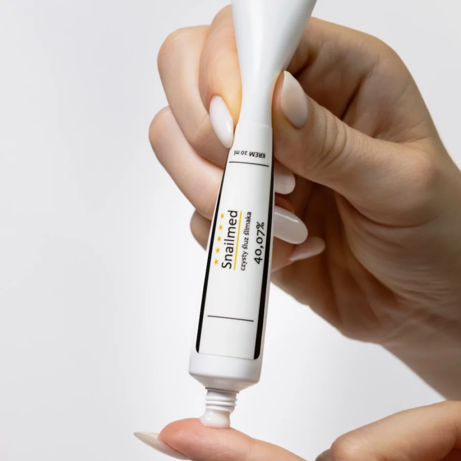 Przeciwstarzeniowy Krem do twarzy Czarna Perła z naturalnym śluzem ślimaka i kwasem hialuronowym